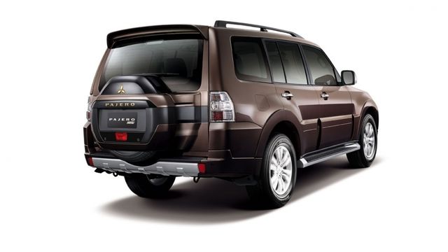 2019 Mitsubishi Pajero五門款 3.2 D  第4張相片
