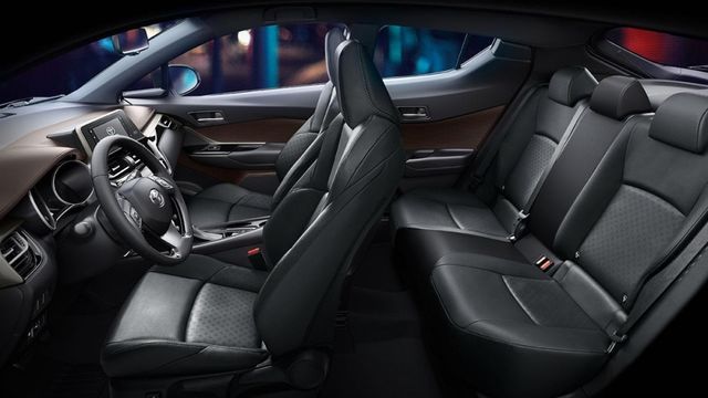 2019 Toyota C-HR 經典  第7張相片