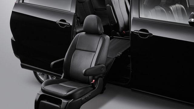 2019 Toyota Previa 2.4 Welcab  第6張相片