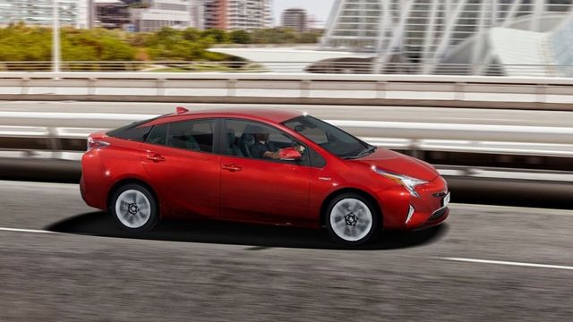 2019 Toyota Prius Hybrid 1.8  第6張相片
