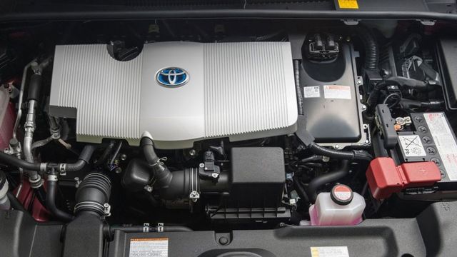 2019 Toyota Prius Hybrid 1.8  第10張相片