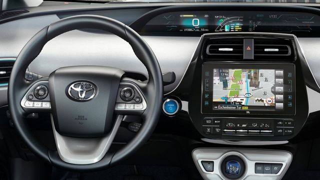 2019 Toyota Prius PHV 1.8  第6張相片