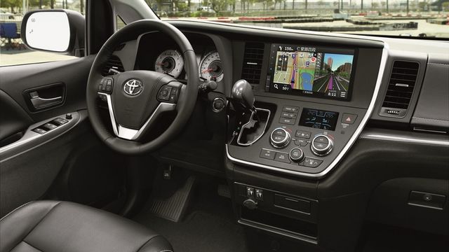 2019 Toyota Sienna 3.5 LE  第7張相片