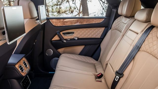 2019 Bentley Bentayga 6.0 W12  第6張相片