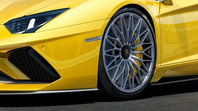 2019 Lamborghini Aventador S Coupe V12  第3張相片