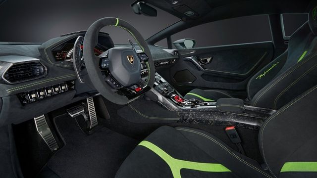 2019 Lamborghini Huracan Coupe Performante  第8張相片