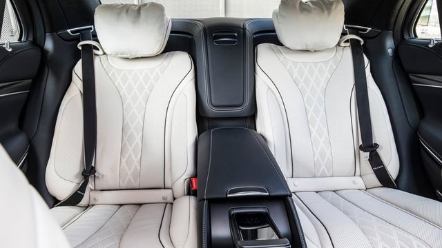 2019 M-Benz S-Class S350d L  第8張相片