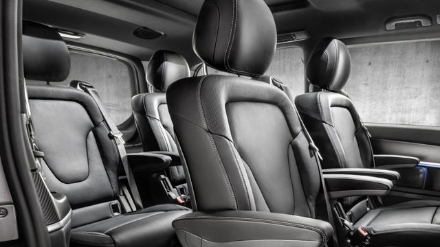 2019 M-Benz V-Class V250d運動版  第9張相片