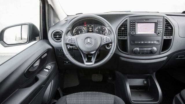 2019 M-Benz Vito Tourer 120  第9張相片