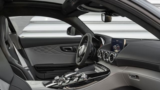 2019 M-Benz AMG GT C 4.0 V8  第10張相片