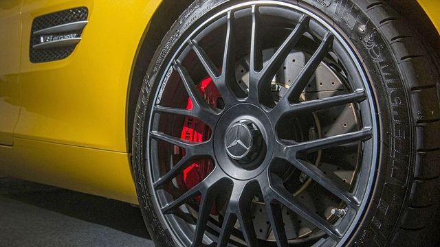 2019 M-Benz AMG GT S 4.0 V8  第3張相片