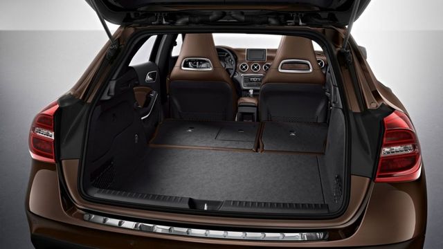 2019 M-Benz GLA-Class GLA180  第8張相片