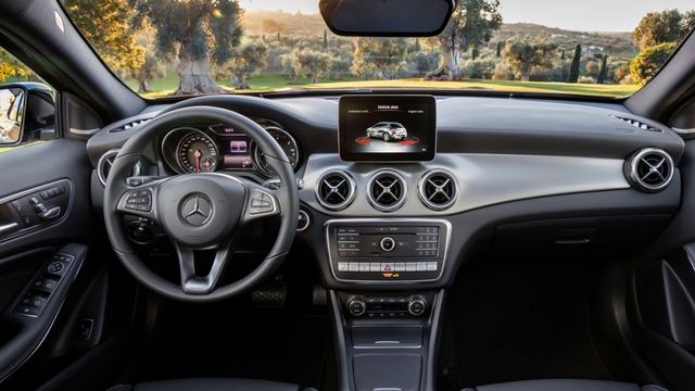 2019 M-Benz GLA-Class GLA180  第10張相片