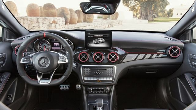 2019 M-Benz GLA-Class AMG GLA45 4MATIC  第10張相片