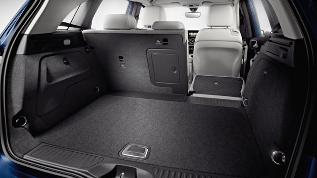 2019 M-Benz B-Class B180  第10張相片