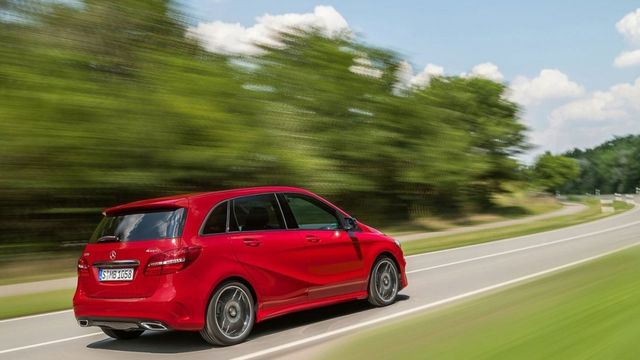 2019 M-Benz B-Class B180運動版  第3張相片
