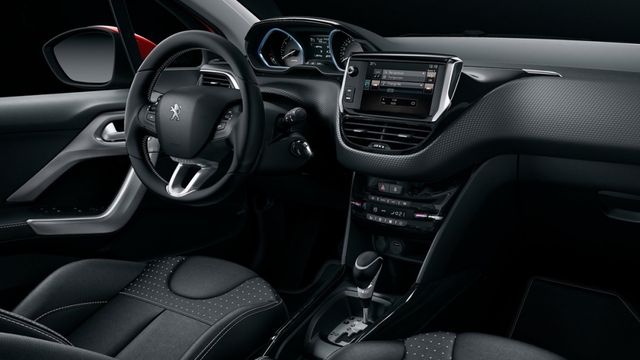 2019 Peugeot 2008 1.2 Pure Tech Active  第10張相片
