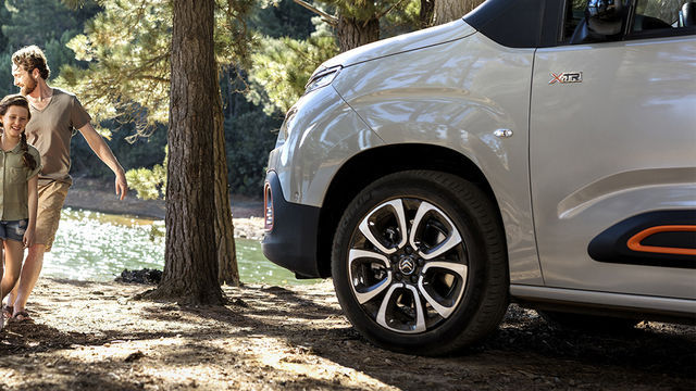 2019 Citroen Berlingo Feel  第3張相片