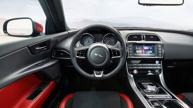 2019 Jaguar XE S  第9張相片