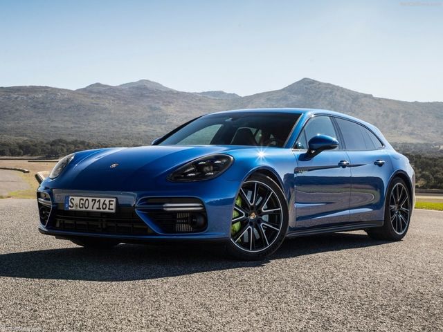 2019 Porsche Panamera Sport Turismo Turbo S  E-Hybrid  第1張相片
