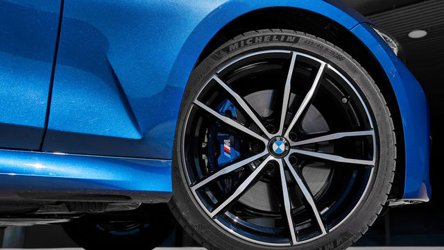 2019 BMW 3-Series Sedan 330i M Sport  第4張相片