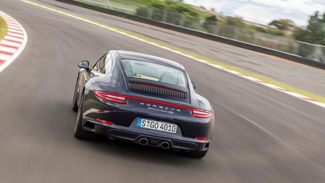 2019 Porsche 911 Carrera 4 S Coupe  第6張相片