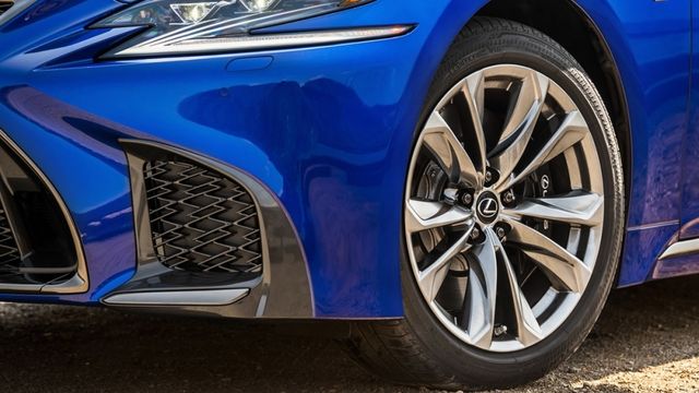 2019 Lexus LS 500h F Sport版  第4張相片