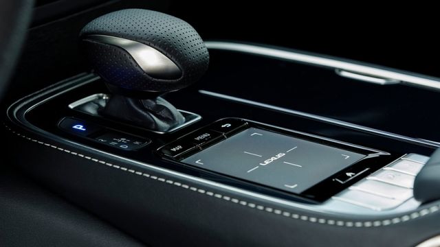 2019 Lexus LS 500 F Sport版  第8張相片
