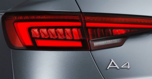 2017 Audi A4 Sedan 30 TFSI  第4張相片