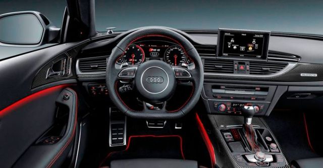 2017 Audi A6 Avant RS6 Performance  第6張相片