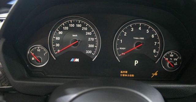 2017 BMW 3-Series Sedan M3  第10張相片