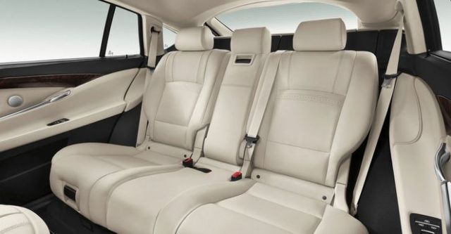 2017 BMW 5-Series GT 520d  第6張相片