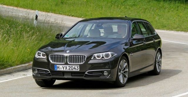 2017 BMW 5-Series Touring 520d  第2張相片