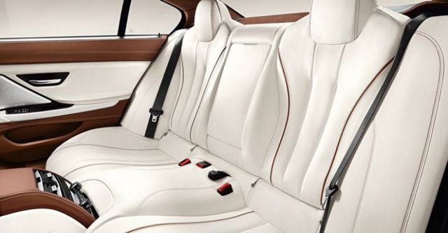 2017 BMW 6-Series Gran Coupe 650i  第7張相片