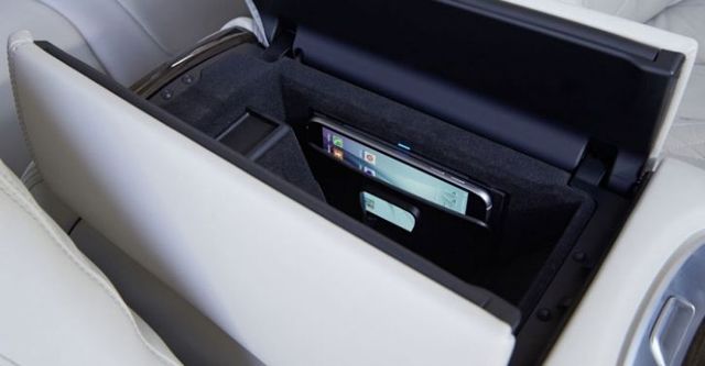 2017 BMW 7-Series 750Li  第10張相片