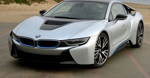 2017 BMW i8 Coupe  第2張相片