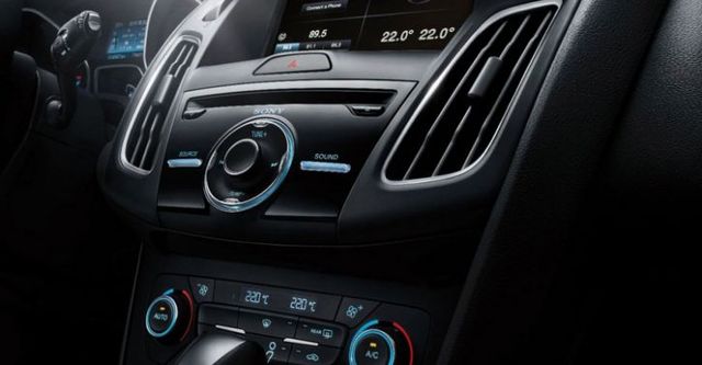 2017 Ford Focus 4D 2.0 TDCi柴油時尚型  第8張相片