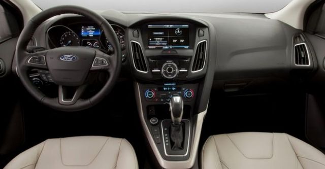 2017 Ford Focus 5D 1.6汽油時尚型  第8張相片