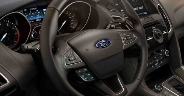 2017 Ford Focus 5D EcoBoost 180汽油時尚型  第10張相片