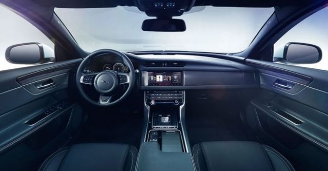 2017 Jaguar XF S  第9張相片