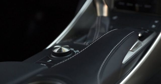 2017 Lexus IS 300h F Sport Navi版  第5張相片