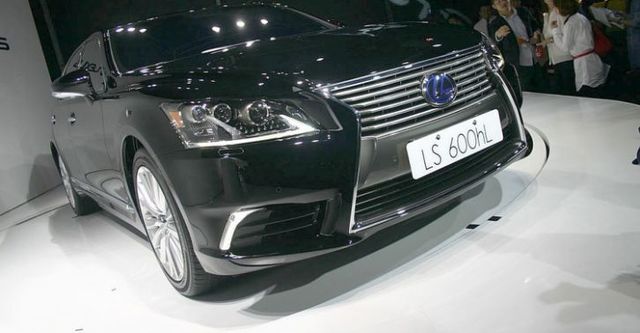 2017 Lexus LS 600hL OTTOMAN  第1張相片