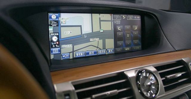 2017 Lexus LS 600hL OTTOMAN  第7張相片