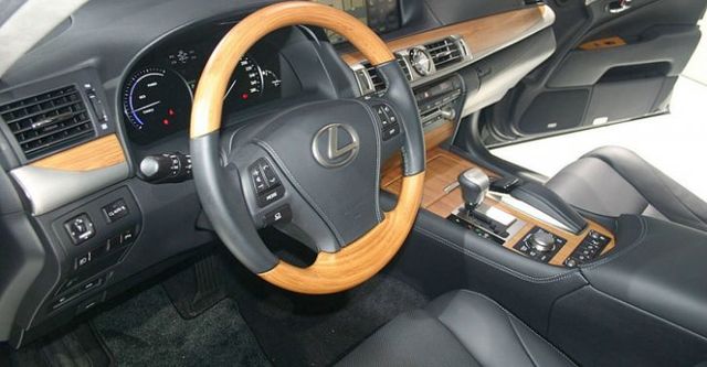 2017 Lexus LS 600hL頂級版  第8張相片