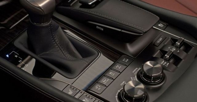 2017 Lexus LX 570旗艦版  第7張相片