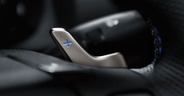 2017 Lexus RC F  第8張相片