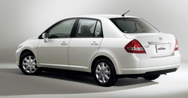 2017 Nissan Tiida 4D 傳奇版  第5張相片