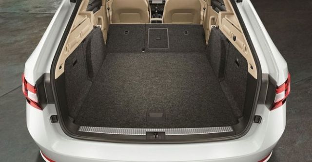 2017 Skoda Superb Combi 1.8 TSI尊榮版  第7張相片