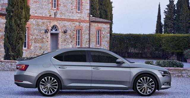 2017 Skoda Superb Sedan 2.0 TDI菁英版  第4張相片