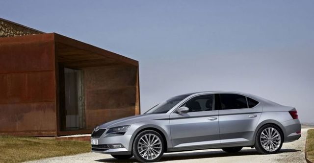 2017 Skoda Superb Sedan 2.0 TSI尊榮動力版  第2張相片
